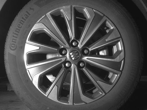 Used 2024 Buick Envision Preferred AWD/4WD image 16