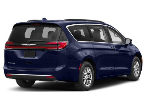 Used 2021 Chrysler Pacifica Limited AWD/4WD image 2