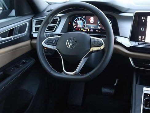 New 2026 Volkswagen Atlas Cross Sport SE image 21