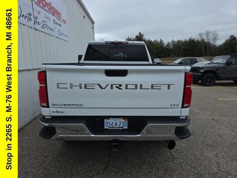 Used 2024 Chevrolet Silverado 2500 LTZ w/ LTZ Convenience Package AWD/4WD image 9