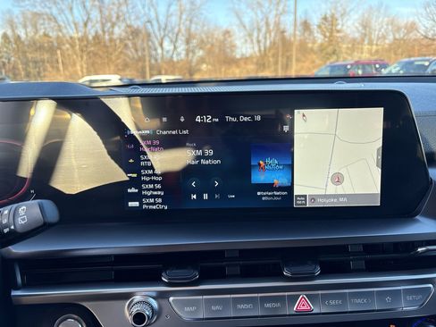 Used 2023 Kia Telluride S image 17