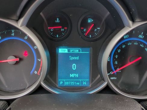 Used 2016 Chevrolet Cruze LT image 31