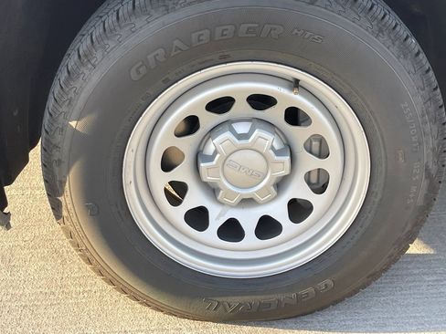 Used 2023 GMC Sierra 1500 Pro w/ Pro Value Package RWD image 5