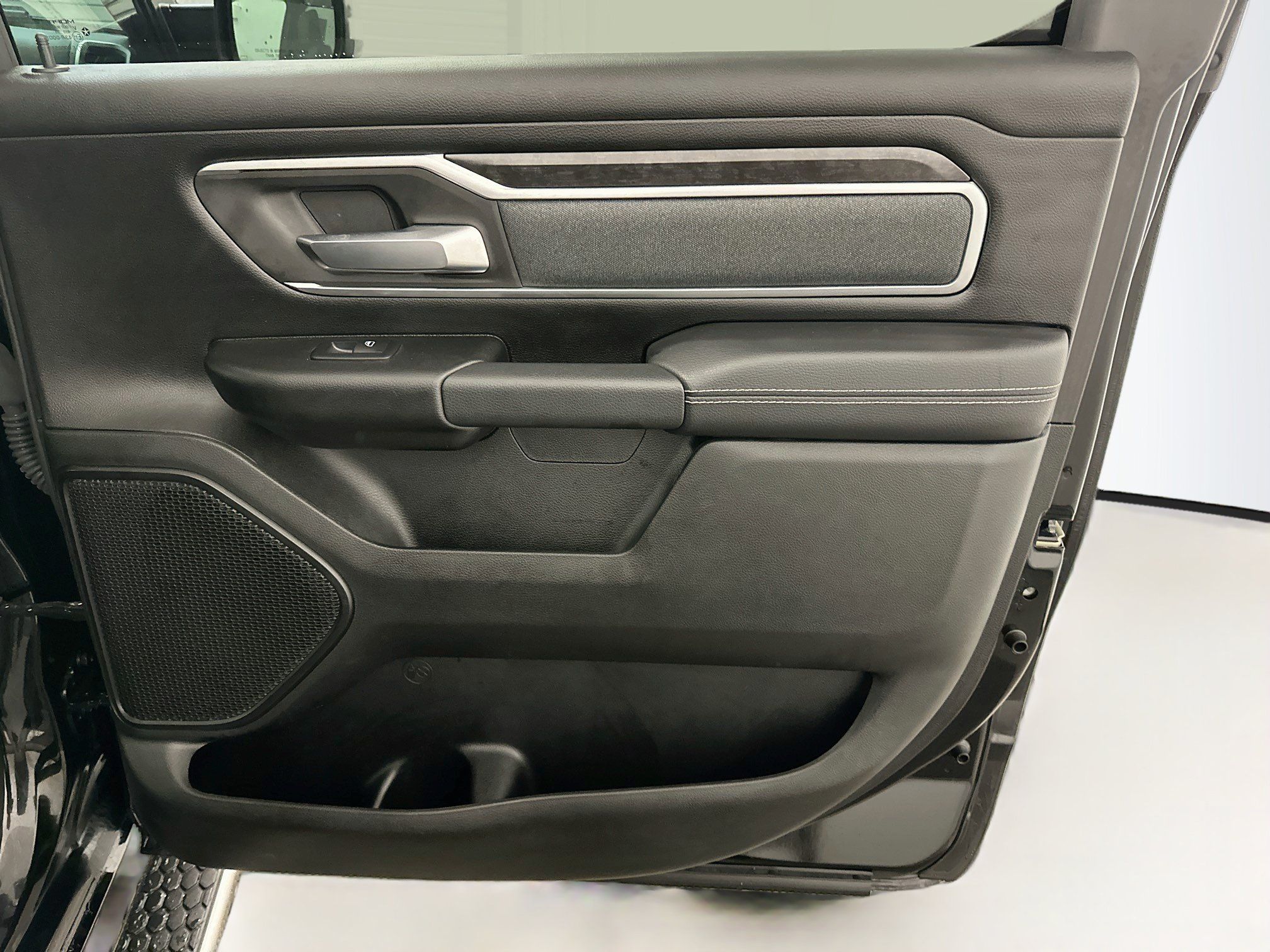 Used 2023 RAM 1500 Big Horn AWD/4WD image 32