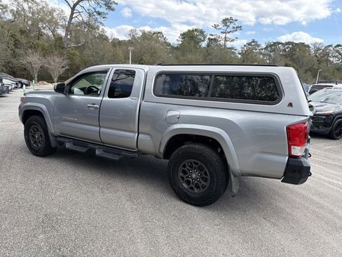 Certified 2017 Toyota Tacoma SR5 w/ Tow Package image 4