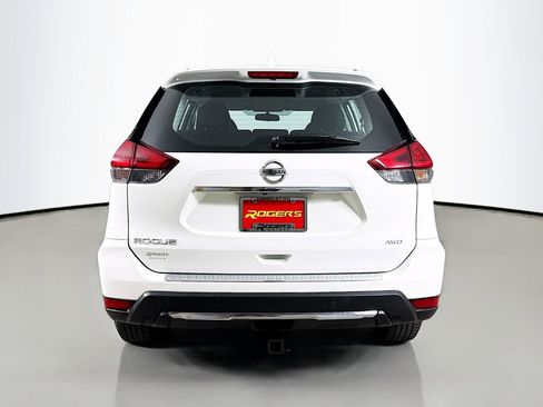 Used 2018 Nissan Rogue S AWD/4WD image 7