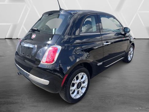 Used 2017 FIAT 500 Lounge FWD image 9