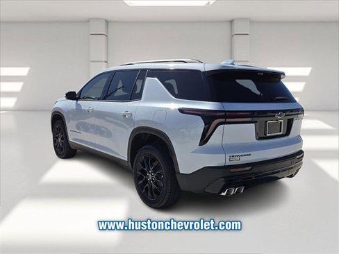 New 2026 Chevrolet Traverse LT w/ Midnight/Sport Edition image 3
