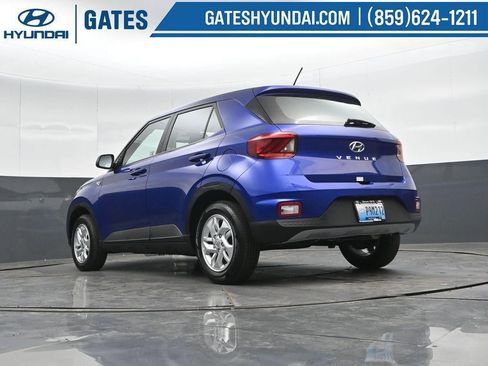 New 2025 Hyundai Venue SE FWD image 38