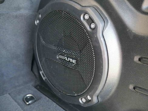 Used 2021 Jeep Wrangler Unlimited Rubicon AWD/4WD image 10