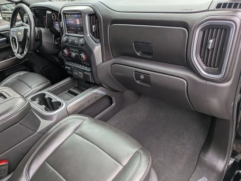 Used 2020 Chevrolet Silverado 1500 LTZ w/ LTZ Plus Package AWD/4WD image 34