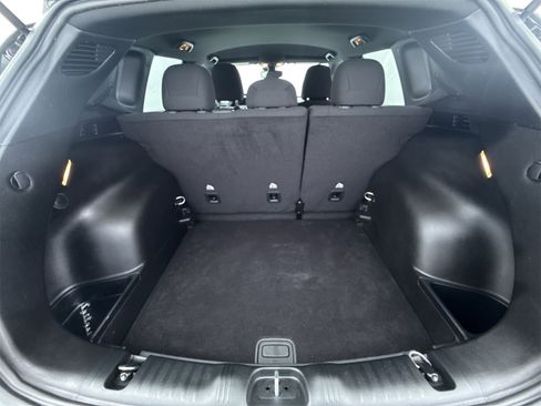 Used 2024 Jeep Compass Sport image 32