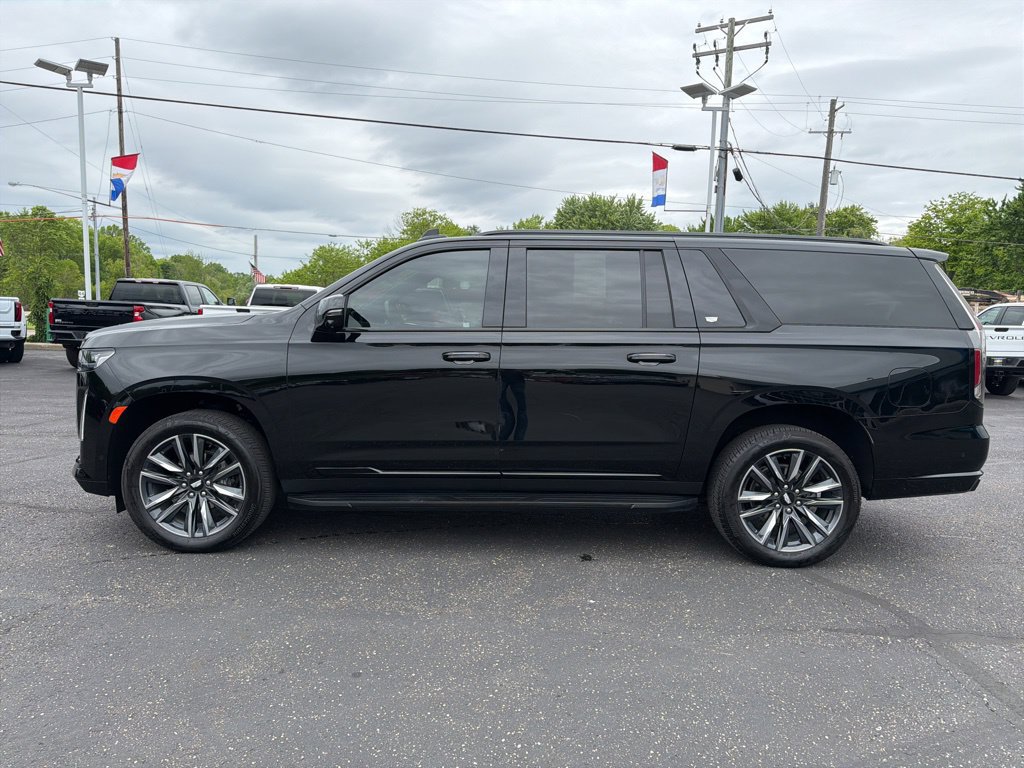 Used 2024 Cadillac Escalade ESV Sport AWD/4WD image 45