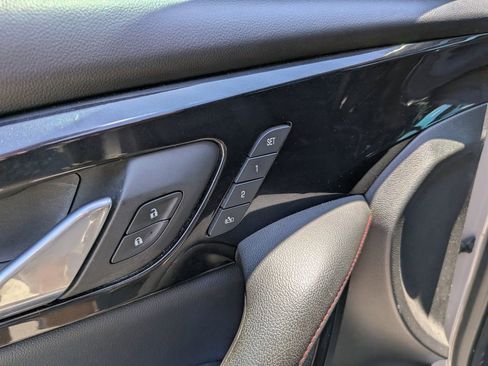 Used 2021 Chevrolet Blazer RS w/ Enhanced Convenience Package FWD image 19