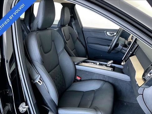 Certified 2026 Volvo XC60 B5 Plus AWD/4WD image 8
