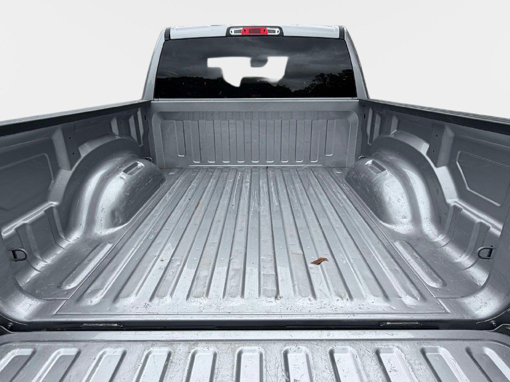 Used 2024 RAM 1500 Laramie AWD/4WD image 11