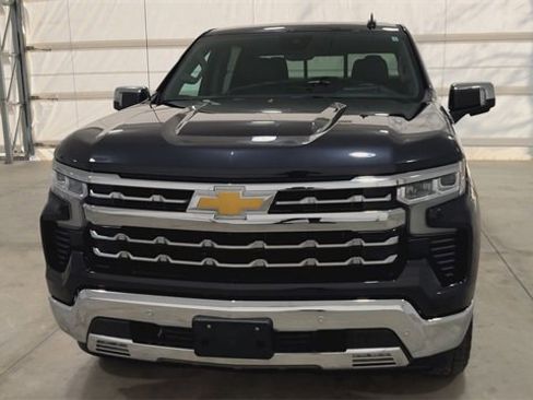Used 2024 Chevrolet Silverado 1500 LTZ image 3