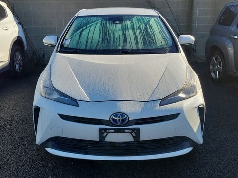 Used 2020 Toyota Prius image 2