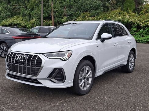 New 2025 Audi Q3 2.0T Premium image 1