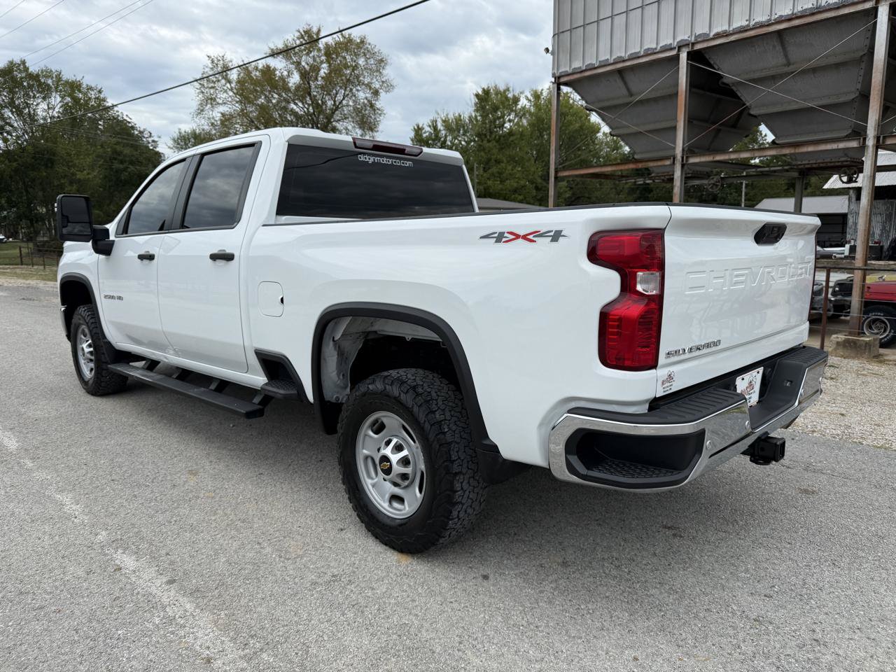 Used 2024 Chevrolet Silverado 2500 W/T AWD/4WD image 3
