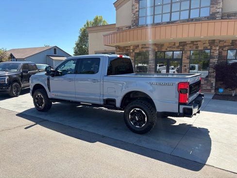 Used 2025 Ford F350 Platinum w/ Tremor Off-Road Package AWD/4WD image 32