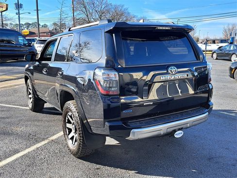 Used 2017 Toyota 4Runner 4WD image 4
