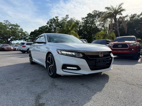 Used 2018 Honda Accord Sport image 3