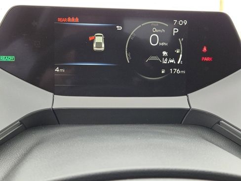 New 2026 Toyota Prius LE image 29