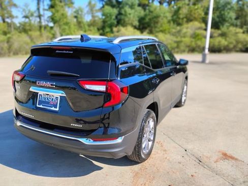 Used 2024 GMC Terrain SLT image 6