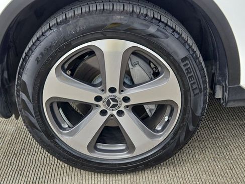 Used 2022 Mercedes-Benz GLC 300 4MATIC image 22