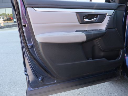 Used 2019 Honda CR-V LX image 37