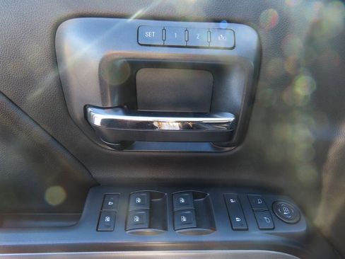 Used 2015 Chevrolet Silverado 3500 LTZ image 12