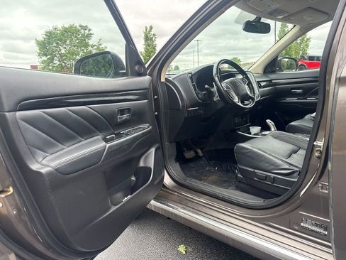 Used 2018 Mitsubishi Outlander GT AWD/4WD image 68