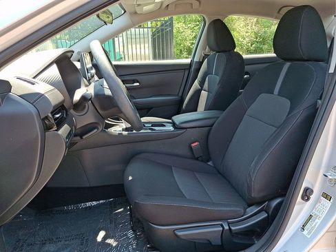 Used 2023 Nissan Sentra SV FWD image 13