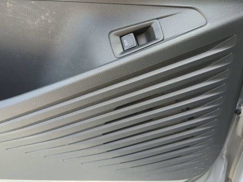 Certified 2022 Volkswagen ID.4 Pro S w/ Gradient Package RWD image 21