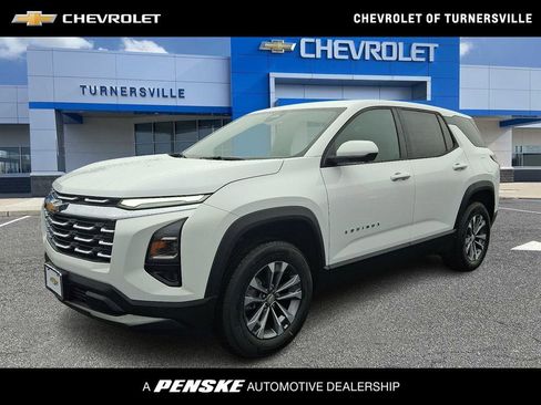 New 2026 Chevrolet Equinox LT w/ Convenience Package II image 1