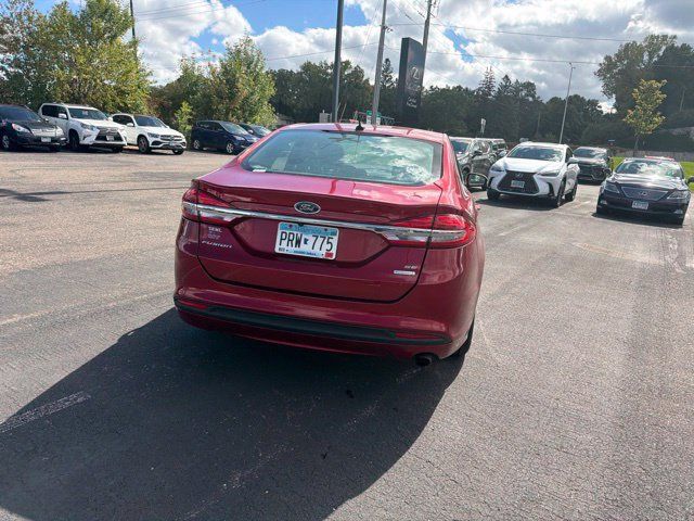 Used 2018 Ford Fusion SE w/ Fusion SE Technology Package FWD image 29