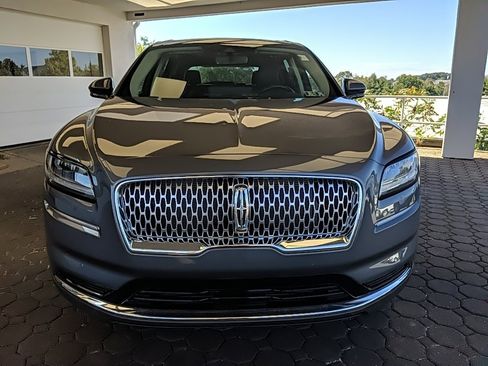 Certified 2022 Lincoln Nautilus Reserve image 2