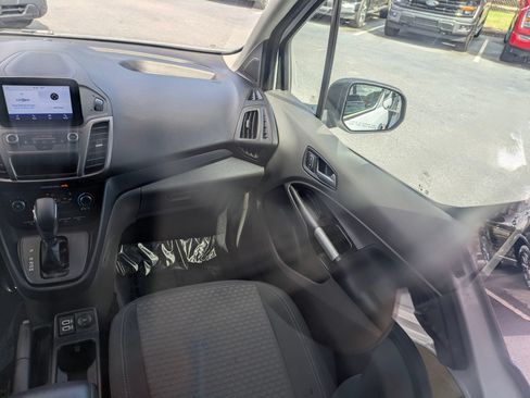Used 2022 Ford Transit Connect XLT FWD image 20