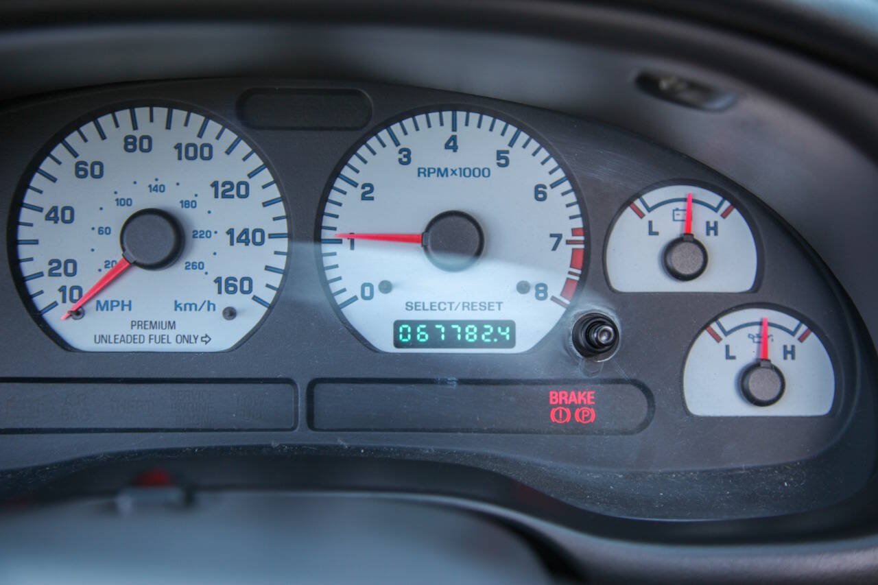 Used 1999 Ford Mustang Cobra RWD image 32