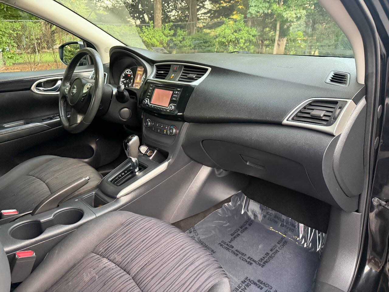 Used 2017 Nissan Sentra SV FWD image 19
