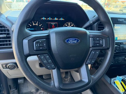 Used 2017 Ford F150 XL w/ Equipment Group 101A Mid image 8