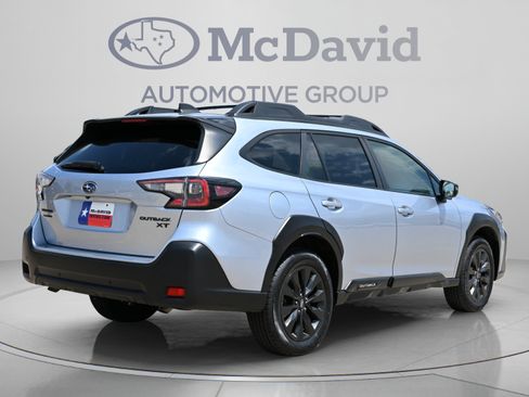 Used 2023 Subaru Outback Onyx Edition XT AWD/4WD image 6