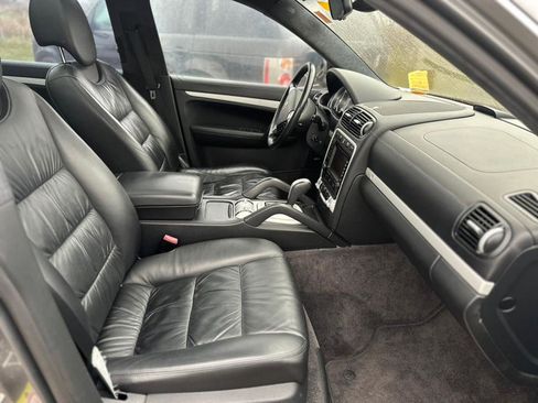 Used 2008 Porsche Cayenne Turbo image 19