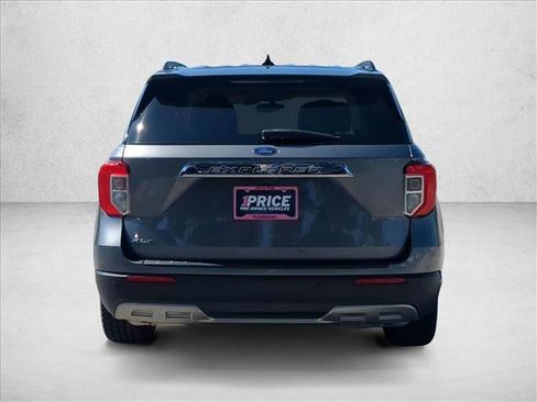 Used 2021 Ford Explorer XLT w/ Equipment Group 202A RWD image 15
