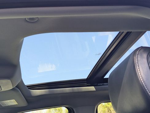 Certified 2023 Ford F150 Lariat w/ Equipment Group 502A High image 15