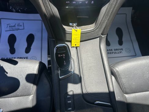 Used 2019 Cadillac XT5 Premium Luxury AWD/4WD image 18