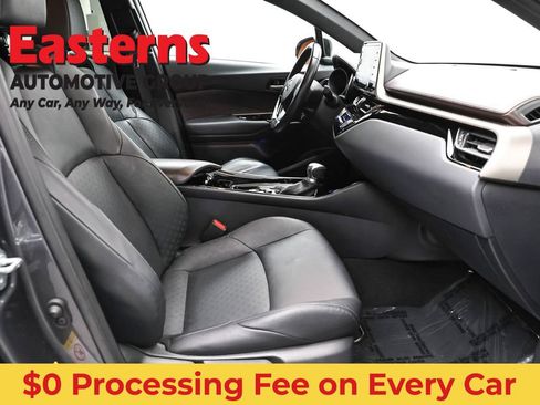 Used 2019 Toyota C-HR Limited FWD image 22