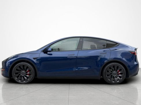 Used 2022 Tesla Model Y Performance AWD/4WD image 2