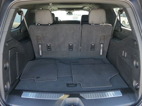 Used 2025 Chevrolet Suburban RST w/ Sun And Tow Package image 23